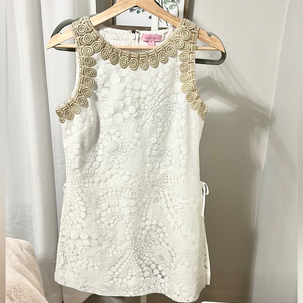 Lilly Pulitzer. White and gold lace dress romper NWOT. Shorts underneath. Size 6